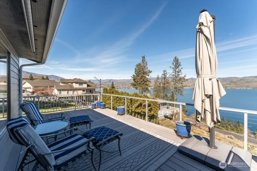 4056 Lakeveiw Place Chelan WA 98816