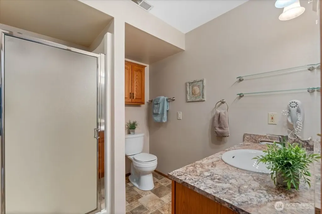 4056 Lakeveiw Place Chelan WA 98816