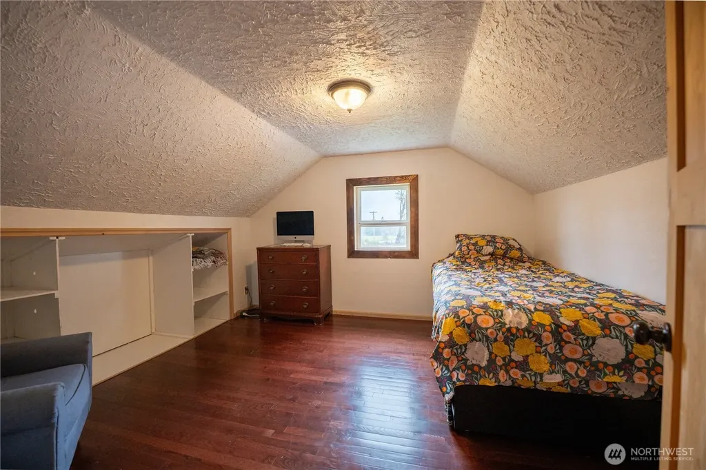 3363 State Route 508 Onalaska WA 98570