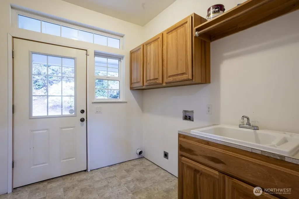 17625 Chummit Lane NE Suquamish WA 98392