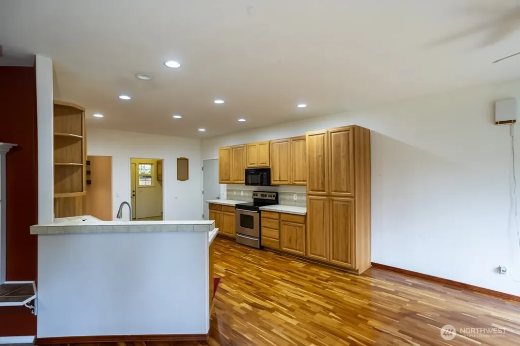 17625 Chummit Lane NE Suquamish WA 98392