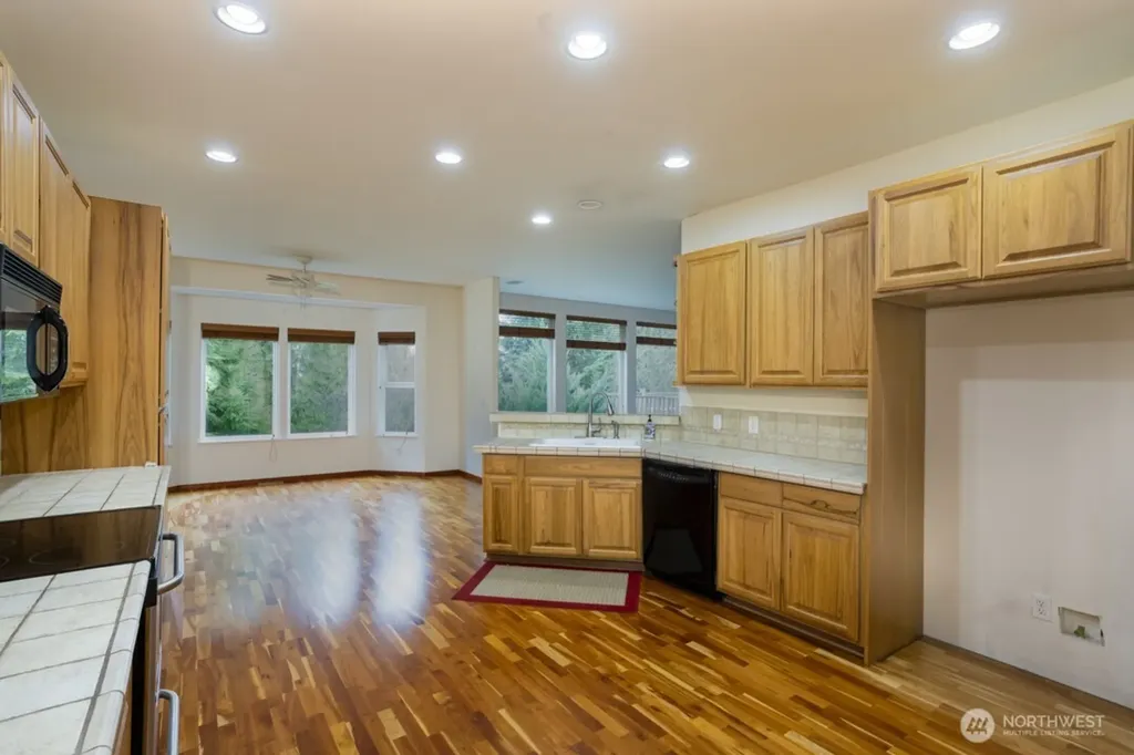17625 Chummit Lane NE Suquamish WA 98392