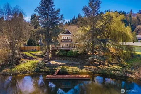 11028 E Riverside Drive Bothell WA 98011