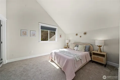 11028 E Riverside Drive Bothell WA 98011