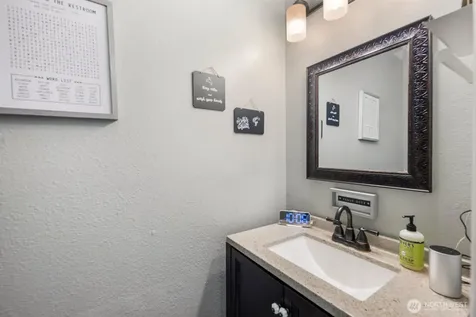 31845 18th Avenue SW Federal Way WA 98023