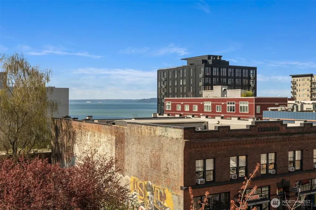 2414 1st Avenue Seattle WA 98121
