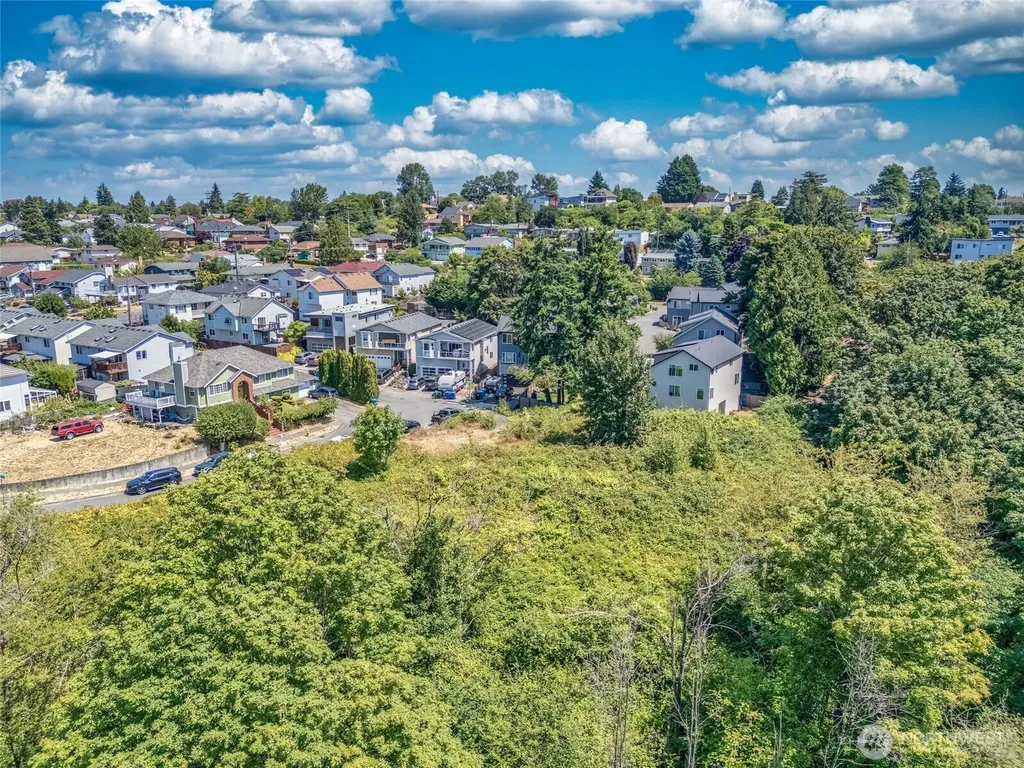 2001 S Raymond Street Seattle WA 98108