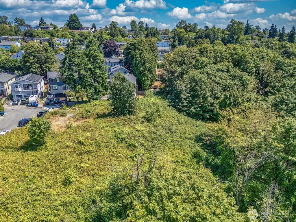 2001 S Raymond Street Seattle WA 98108