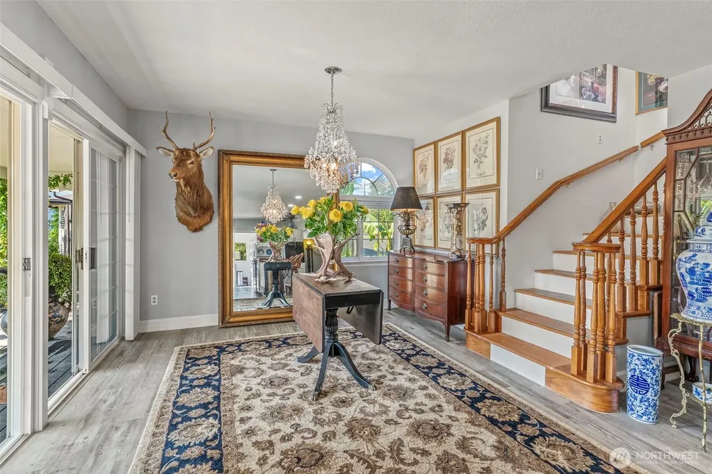 10 E Sunny Sands Road Cathlamet WA 98612