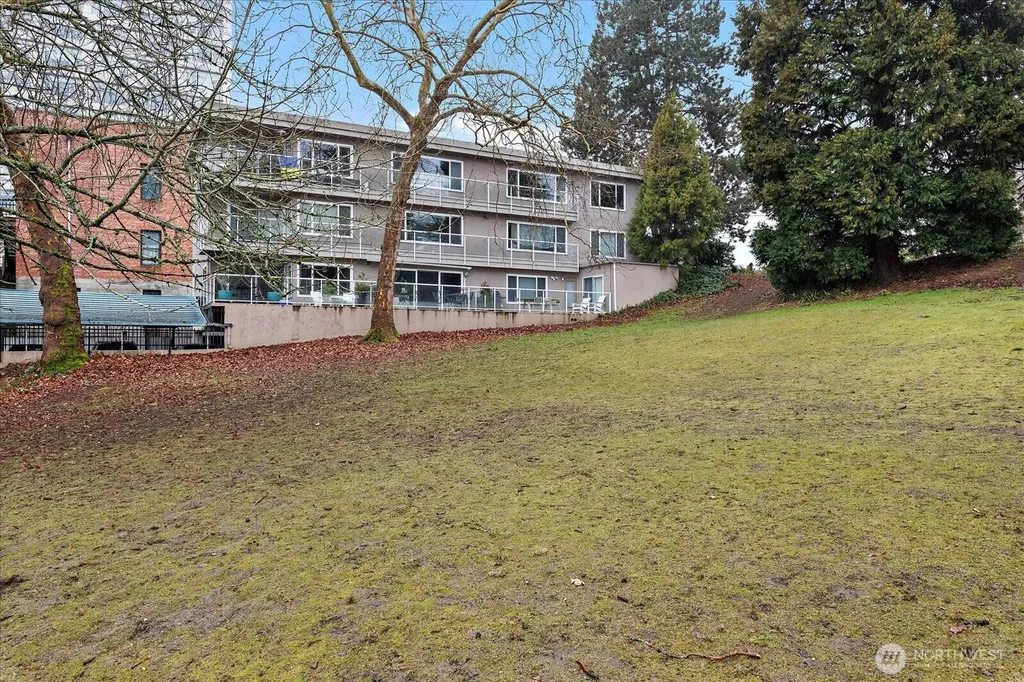 1810 43rd Avenue E Seattle WA 98112