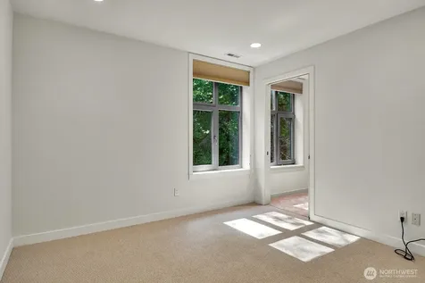 1374 Alki Avenue SW Seattle WA 98116