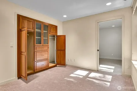 1374 Alki Avenue SW Seattle WA 98116