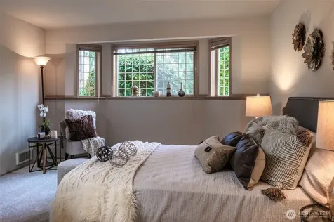 200 99th Avenue NE Bellevue WA 98004
