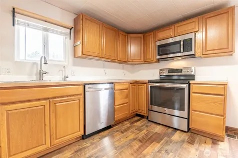 7108 53rd Street Ct E Puyallup WA 98371