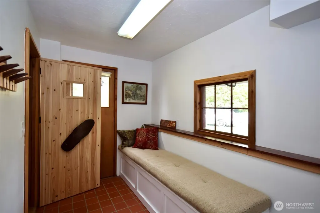 1734 Woodcock Road Sequim WA 98382