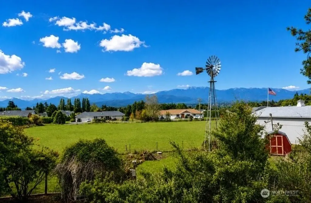 1734 Woodcock Road Sequim WA 98382