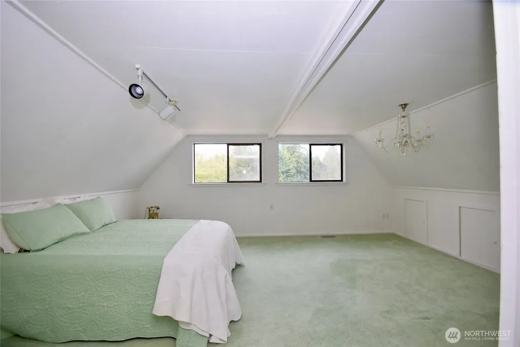 1734 Woodcock Road Sequim WA 98382