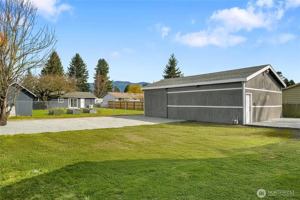 1006 Fidalgo Street Sedro Woolley WA 98284