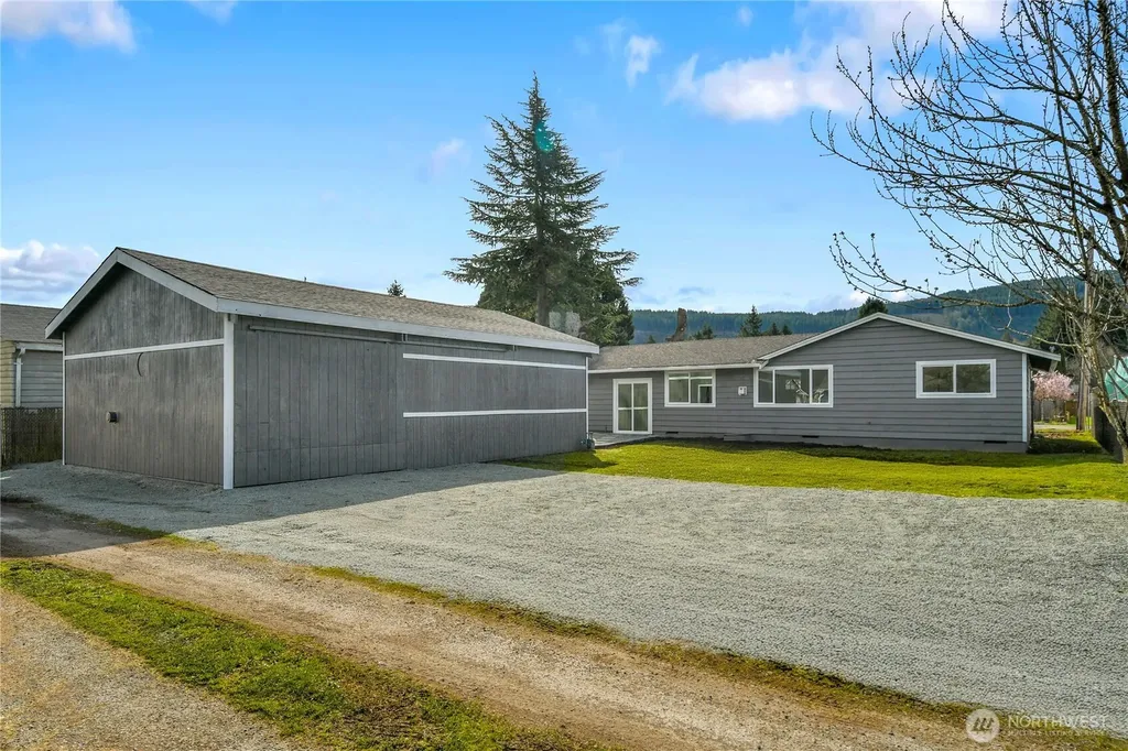1006 Fidalgo Street Sedro Woolley WA 98284