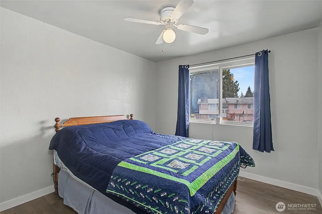 33831 37th Avenue SW Federal Way WA 98023