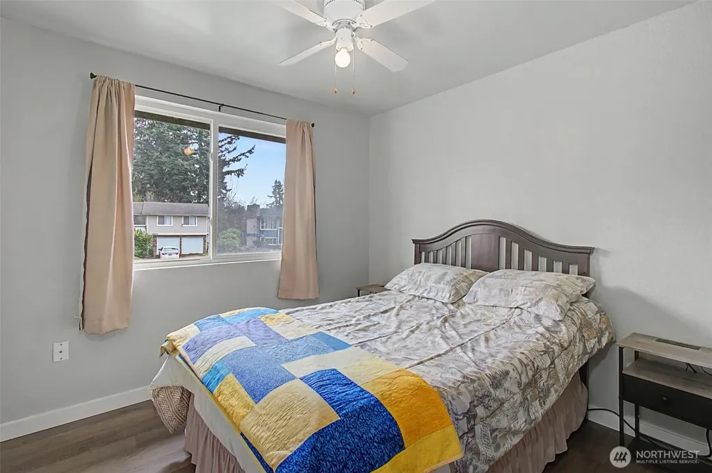 33831 37th Avenue SW Federal Way WA 98023