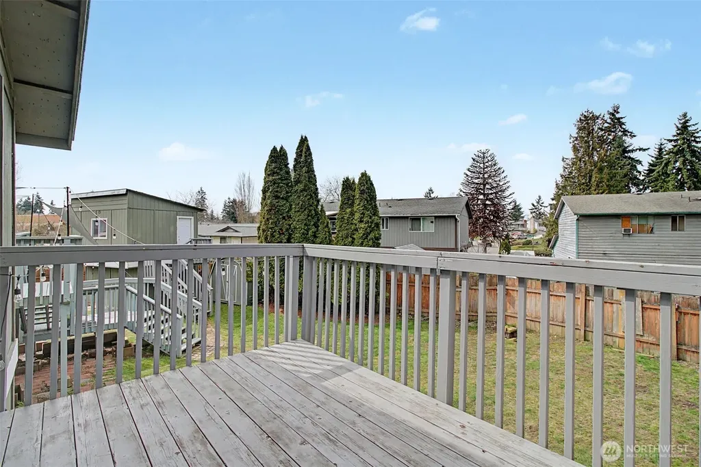 33831 37th Avenue SW Federal Way WA 98023