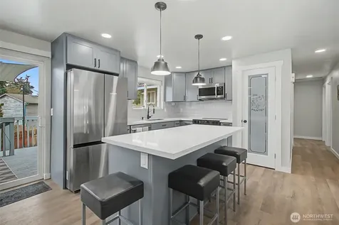 33831 37th Avenue SW Federal Way WA 98023