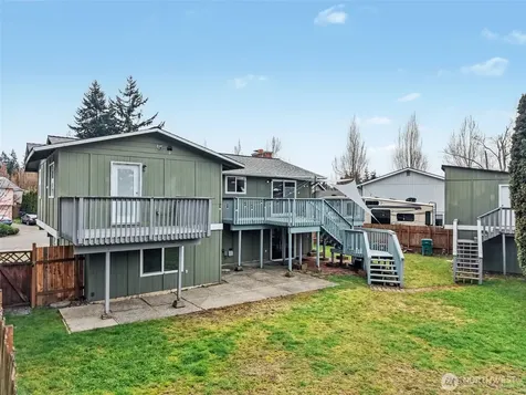 33831 37th Avenue SW Federal Way WA 98023