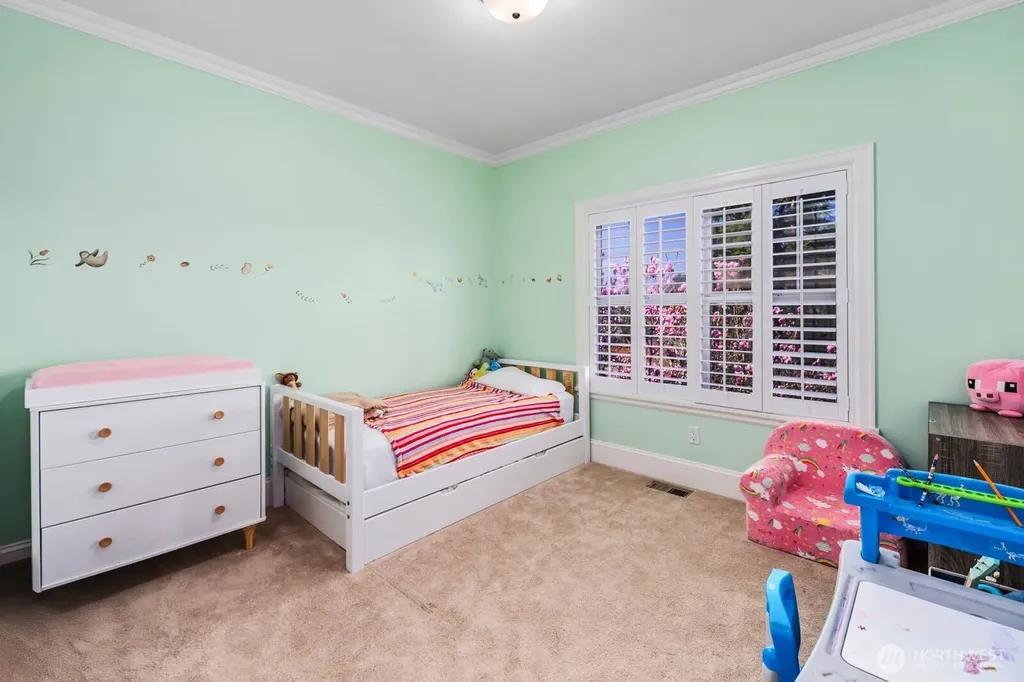6030 Ann Arbor Avenue NE Seattle WA 98115