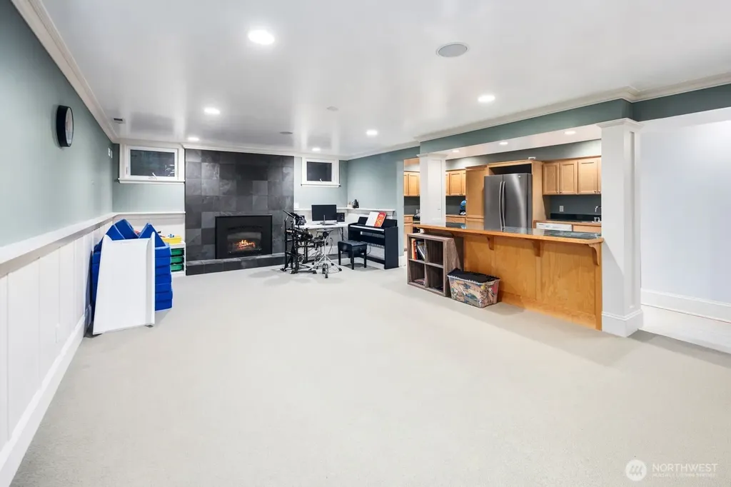 6030 Ann Arbor Avenue NE Seattle WA 98115