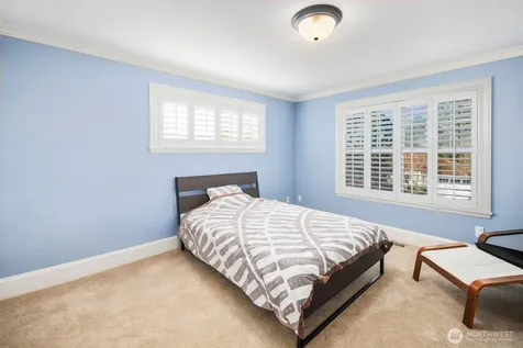6030 Ann Arbor Avenue NE Seattle WA 98115
