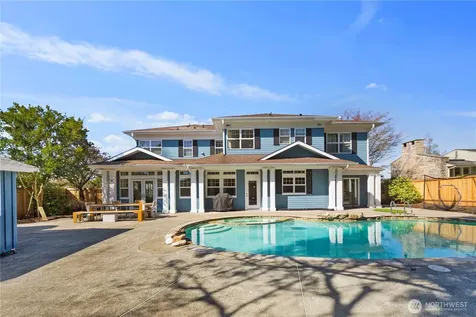 6030 Ann Arbor Avenue NE Seattle WA 98115