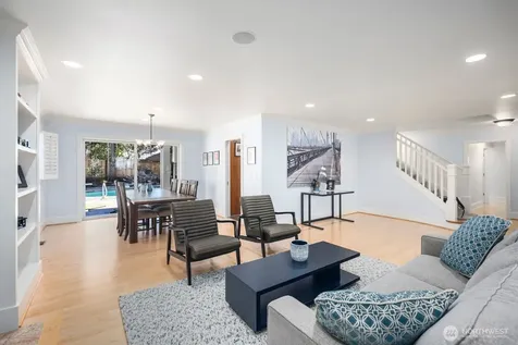 6030 Ann Arbor Avenue NE Seattle WA 98115