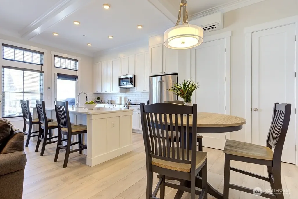 204 Market Street Pacific Beach WA 98571