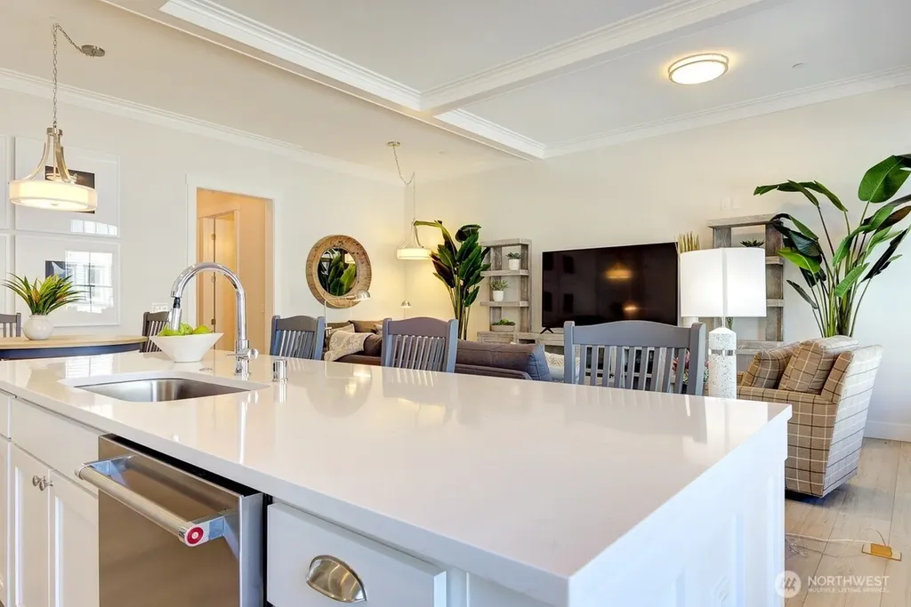 204 Market Street Pacific Beach WA 98571
