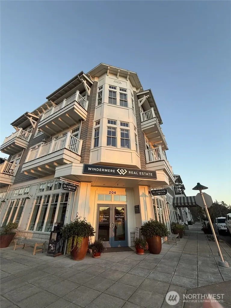 204 Market Street Pacific Beach WA 98571