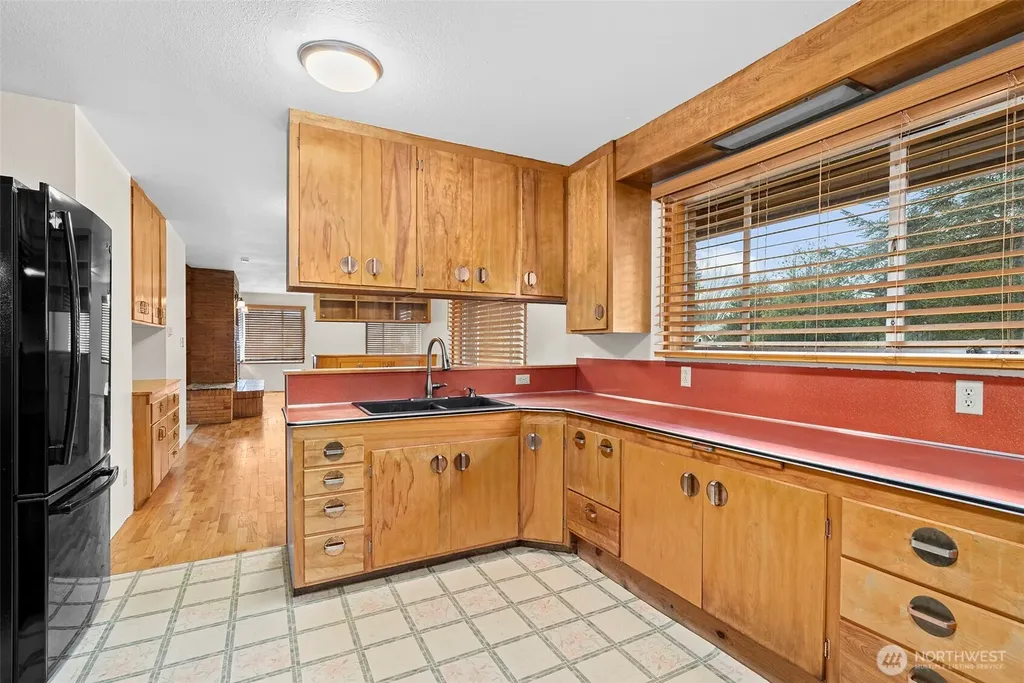 501 N Oak Street Centralia WA 98531