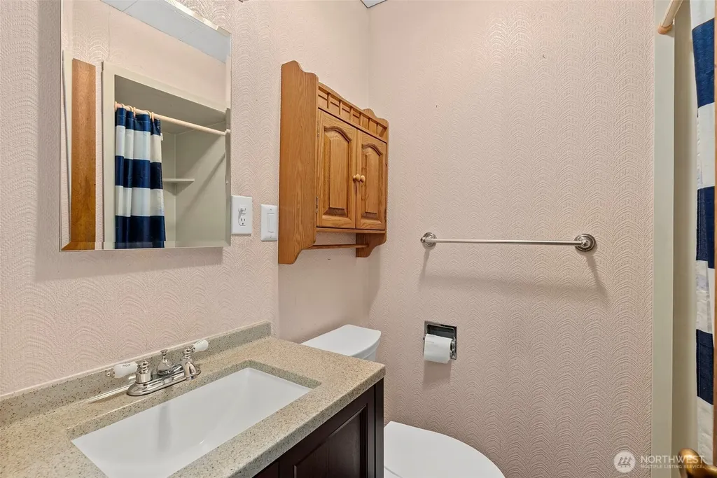501 N Oak Street Centralia WA 98531