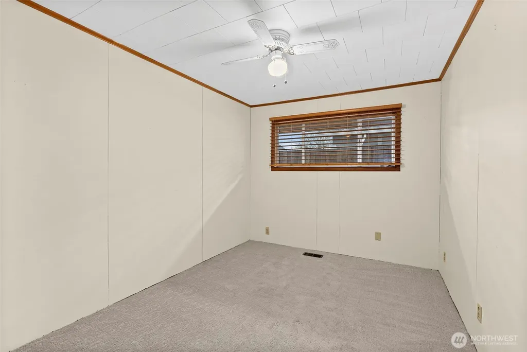 501 N Oak Street Centralia WA 98531