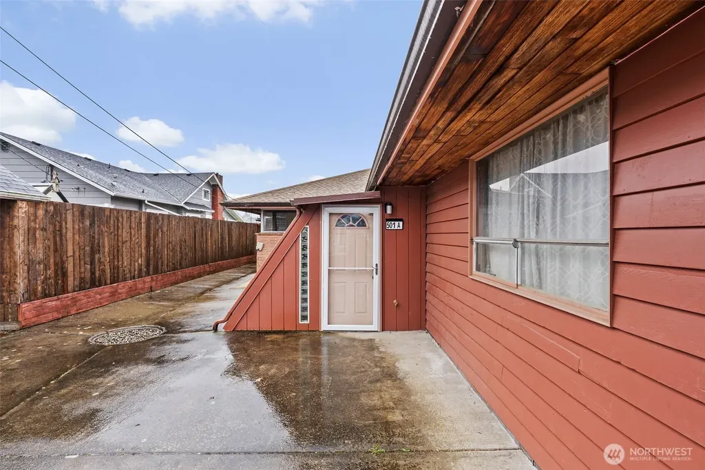 501 N Oak Street Centralia WA 98531