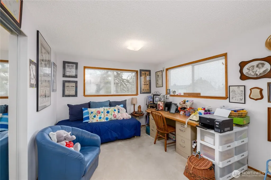 343 W Hemlock Sequim WA 98382