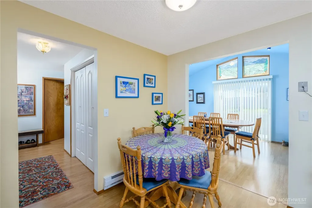 343 W Hemlock Sequim WA 98382