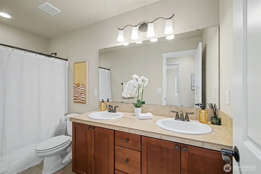 34117 SE Ash Street Snoqualmie WA 98065