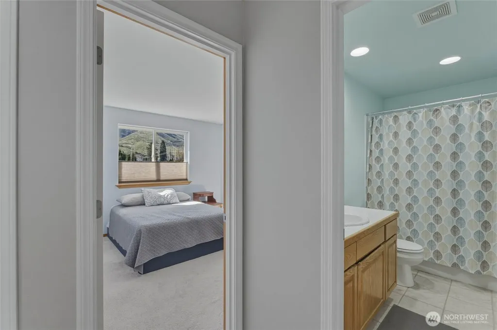 2217 Michael Brooke Wenatchee WA 98801