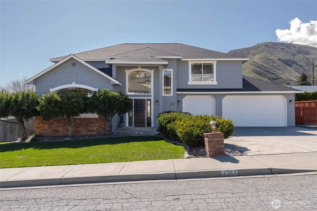 2217 Michael Brooke Wenatchee WA 98801