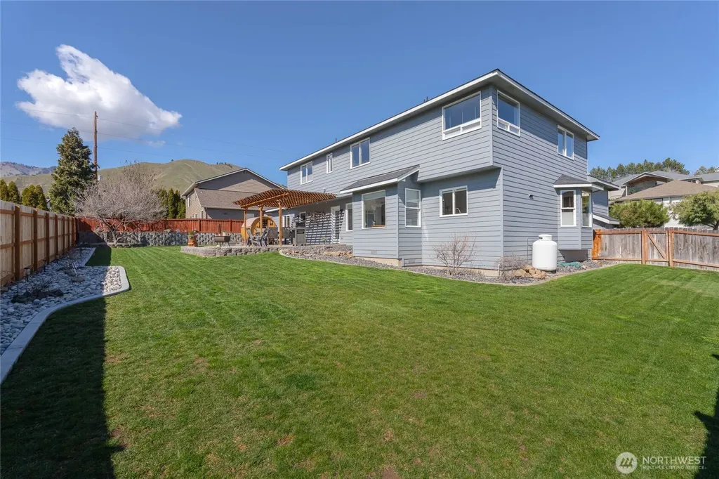 2217 Michael Brooke Wenatchee WA 98801
