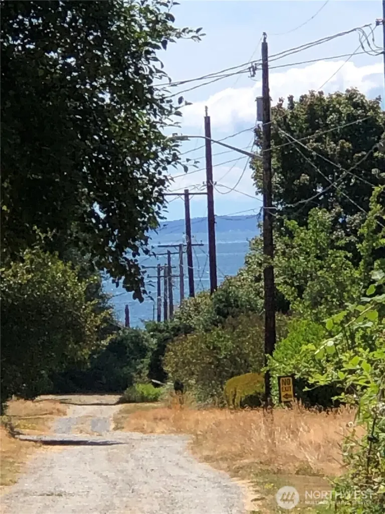 616 Mallard Lane Point Roberts WA 98281