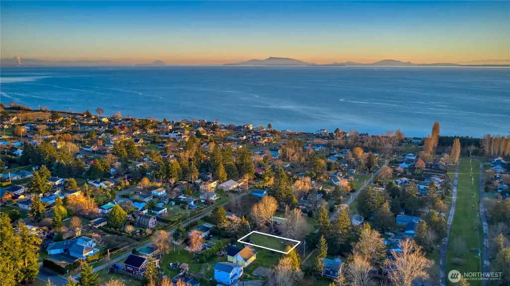 616 Mallard Lane Point Roberts WA 98281