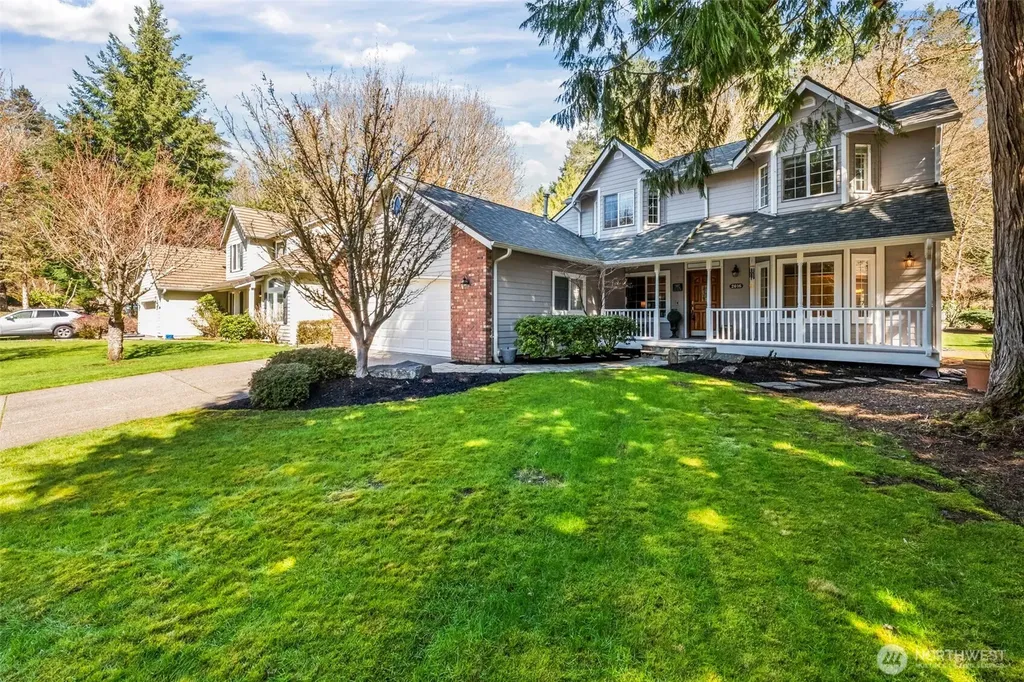 2016 Golden Maples Court NW Olympia WA 98502