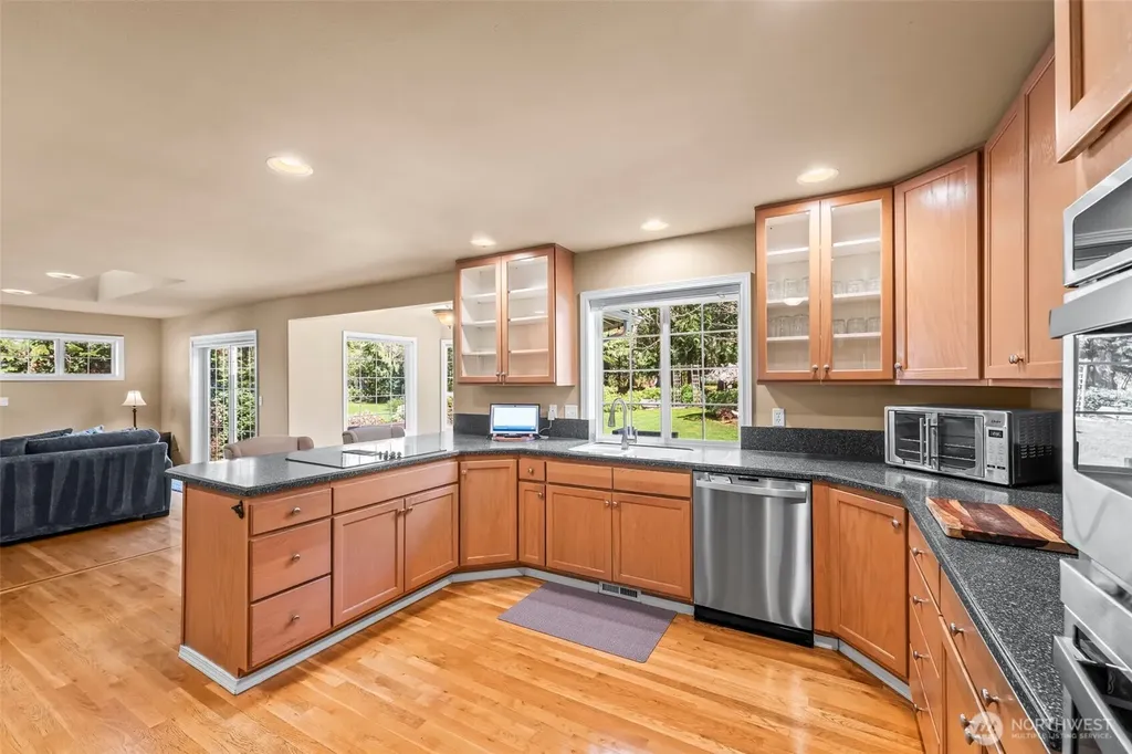 2016 Golden Maples Court NW Olympia WA 98502